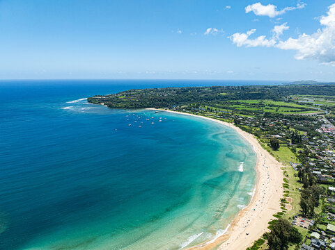 The island of Kaua'i of Hawaii. Clear blue water of Hanalei Beach. 