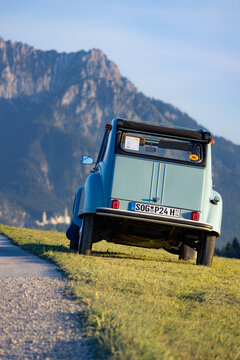 Mit dem Citro&euml;n 2CV ins Allg&auml;u