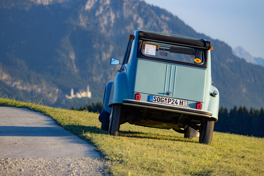Mit dem Citro&euml;n 2CV ins Allg&auml;u