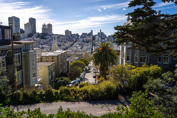 Cityscape view of downtown San Francisco and Lombard Street, USA