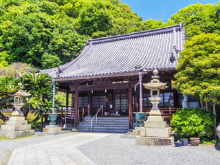 Obraz premium 【広島県】竹原市の西方寺と青空