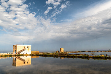 Lo spettacolo multicolore delle saline di Trapani, tra cielo, terra, sole e mare © alessandrogiam