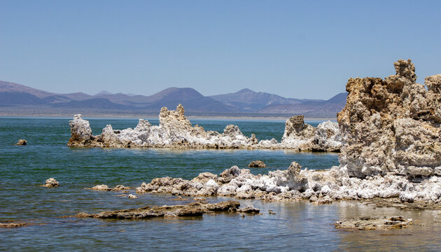 Mono Lake Tufa State Natural Reserve