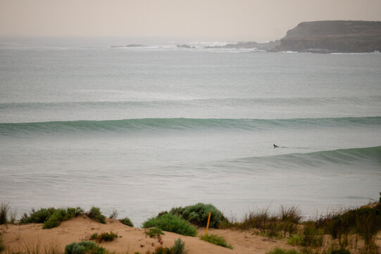 surfer in between waves at Pondalowie Bay