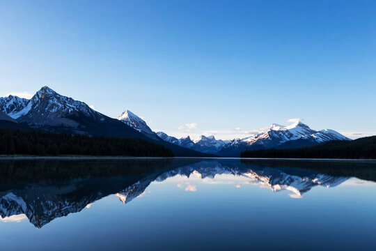 Canada, Alberta, Jasper National Park, Maligne Mountain, Maligne Lake
