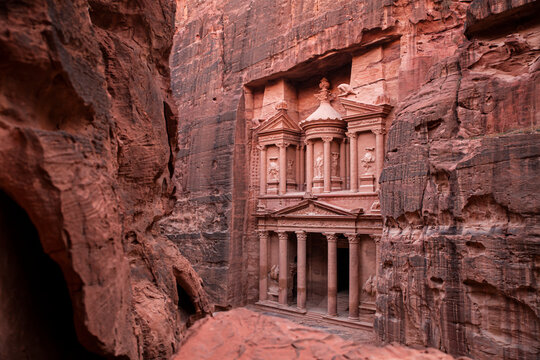 Old ruins at Al-Khazneh treasury, Petra, Jordan