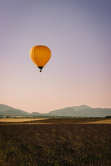 hot air balloon in the sunset © Manon