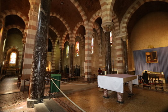 Chapelle La Colombi&egrave;re, de style n&eacute;o-byzantin et art d&eacute;co, ville de Paray le Monial , d&eacute;partement de la Sa&ocirc;ne et Loire, France
