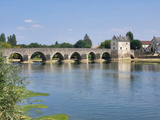 Obraz premium Pont sur le Cher, Montrichard, Loir et Cher, France