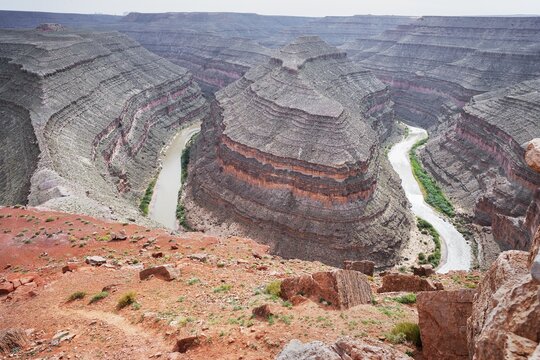 San Juan River meanders, Goosenecks State Park, Utah, USA