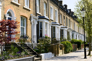 Naklejka premium LONDON - a blank white sign for residential streets
