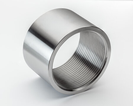 Stainless steel 304 full coupling female threaded socket for joining pipes in food, chemical, and construction industries. Features internal BSP or NPT threads.