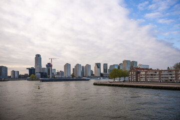 Obraz premium Rotterdam is a major port city in the Dutch province of South Holland.