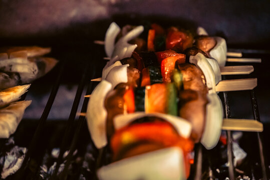 brocheta vegetariana asadas a la parrilla