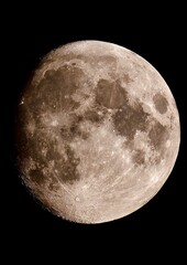 LUNA EN EL CIELO OSCURO Y NOCHE © Lúmina Studio