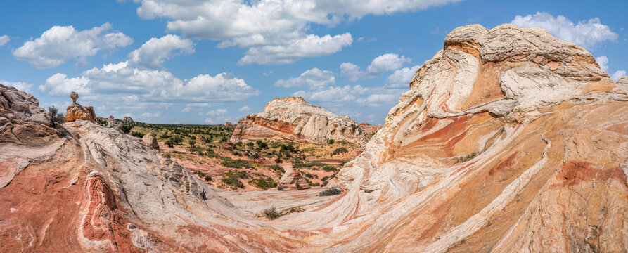 Amazing rock formations of White Pocket - Arizona Vermilion Cliffs National Monument	