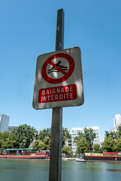 Panneau baignade interdite &agrave; Paris