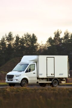 Cargo van for logistics service