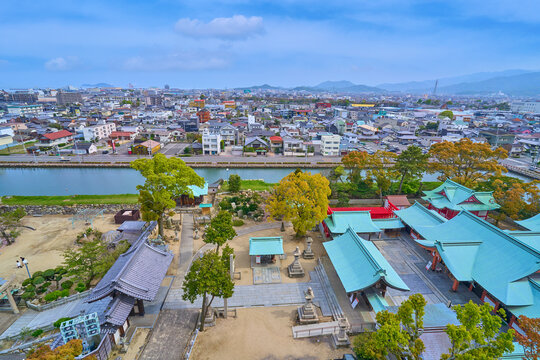 愛媛県今治市の今治城の天守から南東側の市街地眺望(枝堀町,黄金町など)