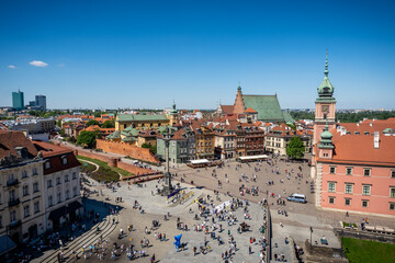 Obraz premium High Angle View of Royal Castle and Castle Square from St Annes Church Bell Tower in Warsaw Poland