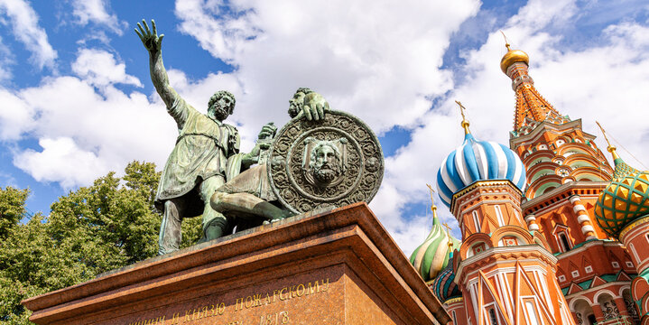 Monument to Minin and Pozharsky (1818) next the Cathedral of Vasily Blessed on the Red Square in Moscow, Russia