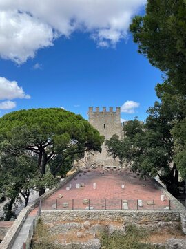 S&atilde;o Jorge Castle (Saint George's Castle), Lisbon	