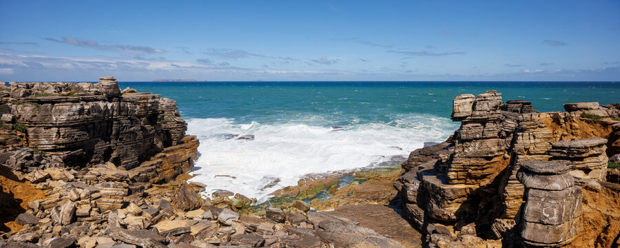 Vue panoramique du point de vue Frei Rodrigo au nord de Peniche, Portugal