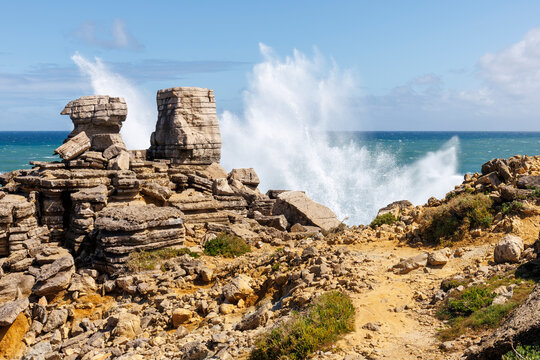 Paysage du point de vue de Frei Rodrigo au nord de Peniche, Portugal