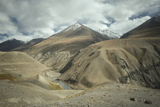 Wachandarja River, canyon, behind it snow-covered peaks, Hindu Kush, Wakhan Corridor, Badakhshan, Afghanistan