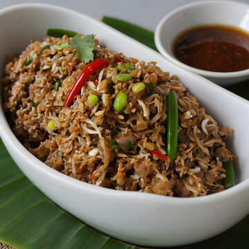 Miang Pla Pao