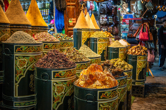 Stra&szlig;en und Markt in Marrakesch