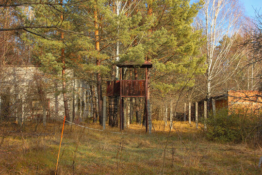 The typical soviet military tower whis was founded in Chornobyl exclusion zone in 2021. Nowadays it's abandoned, but looks like a Gulag camps echo. 