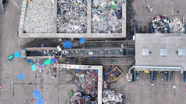 Processing plastic waste at a recycling facility with sorting operations