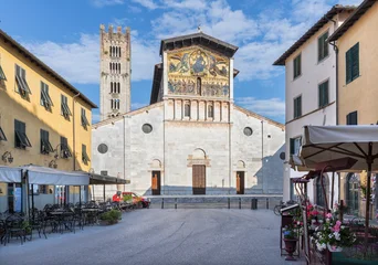 Fototapeten Jesus Christus Lucca - The church Basilica di San Frediano   © Renáta Sedmáková