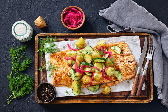 Baked salmon fillet, new potatoes, pickled onion