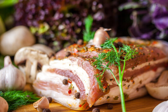 Streaky Cured Pork Belly Bacon With Garlic and Mushroom