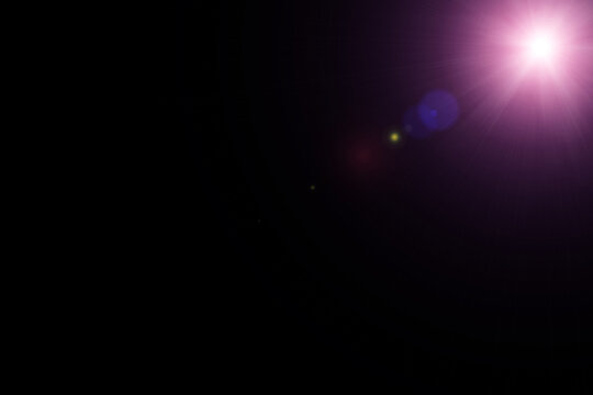  Superposici&oacute;n con efecto de luz de destello de lente sobre fondo transparente. Superposici&oacute;n PNG con efecto de luz de destello de lente realista, recurso creativo para proyectos de composici&oacute;n 