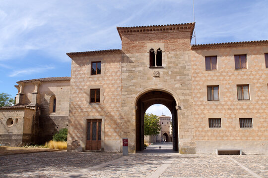 Tarragona (Spain). Porta Daurada and access square to the Royal Monastery of Poblet.