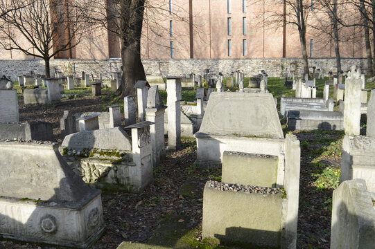 Krakow (Poland). Remuh Jewish Cemetery in the Kazimierz Jewish Quarter in Krakow.