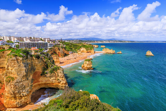 Algarve, Portugal. Costa de Oiro (Golden Coast) near the city of Lagos. Dona Ana beach.