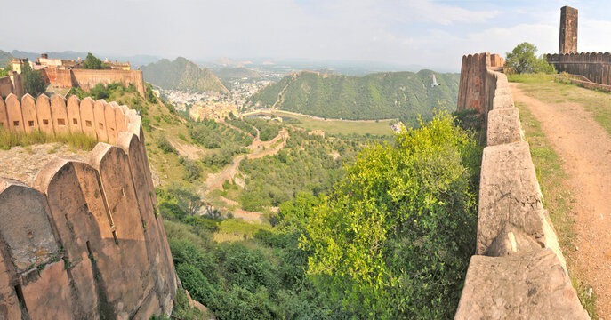 Jaigarh Fort situated on the promontory called the Cheel ka Teela (Hill of Eagles) of the Aravalli range near Amer in Jaipur, Rajasthan, India.