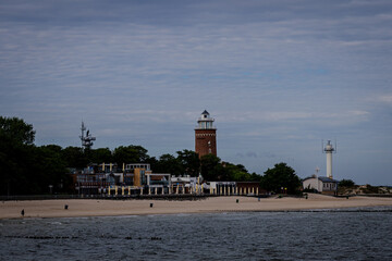 bałtyk. morze, kołobrzeg, piasek, woda, latarnia morska, krajobraz © Estera