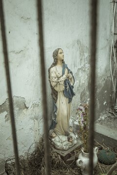 Statuette of the Virgin Mary in a garden, Miraflores, Lima, Peru