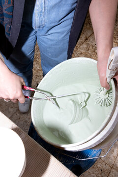 glazing a mug