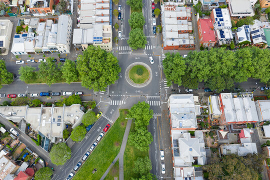 Tree lined streets and rounabout through an inner city suburb