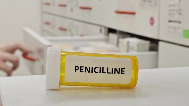 PENICILLINE tablets used as antibiotic for treatment of bacterial infections