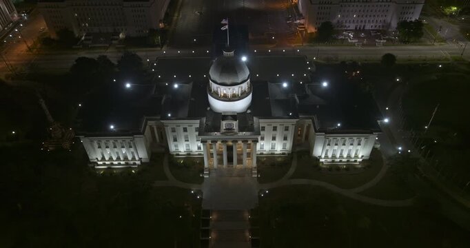 Montgomery Alabama Aerial v6 dramatic overhead view with pullout of the capitol building and dexter avenue - DJI Inspire 2, X7, 6k - March 2020