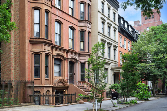 Street of brownstone style townhouses in Brooklyn Heights area of New York City