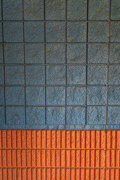 A classic color combination in every square