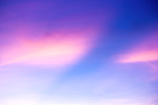 Soft Purple and Pink Gradient Sunset Sky Background